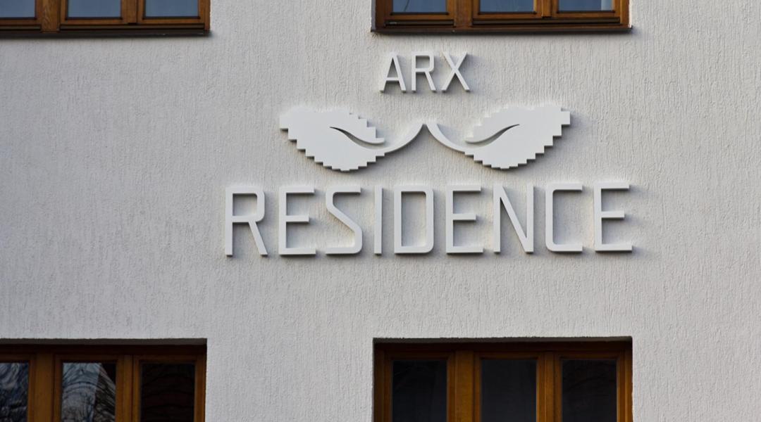 Residence Arx & Wellness Хрудим Экстерьер фото